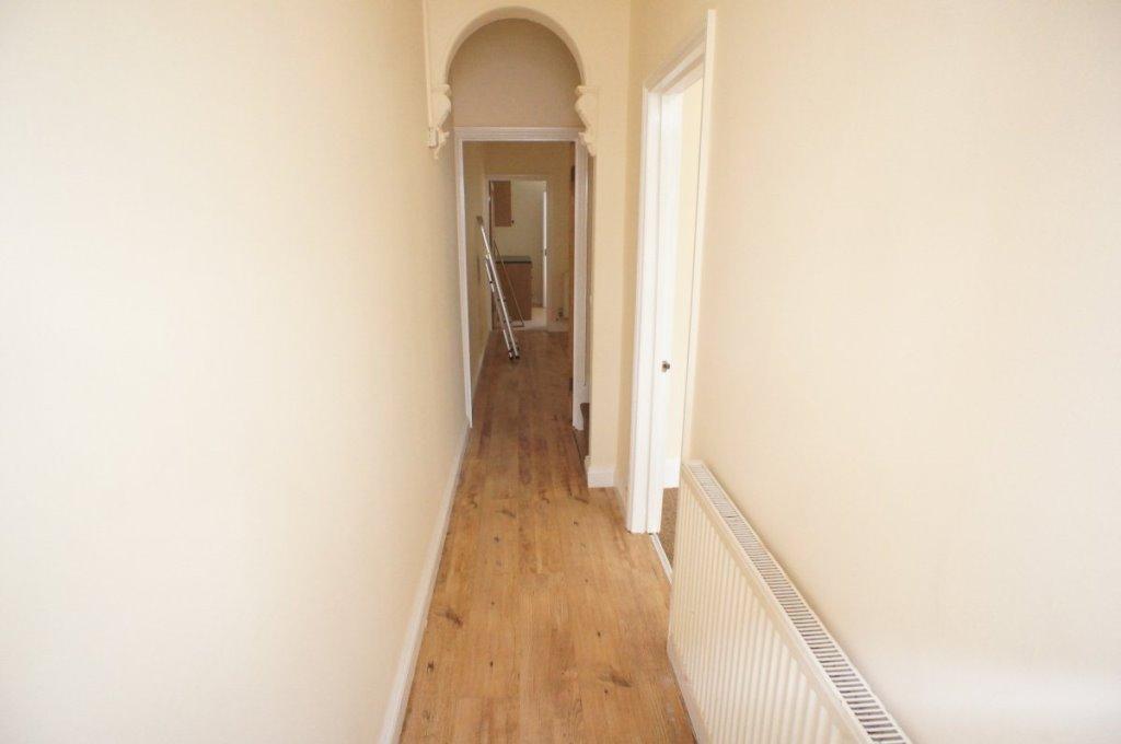 Wollaston Road, North Lowestoft 3 bed terraced house £575 pcm (£133 pw)