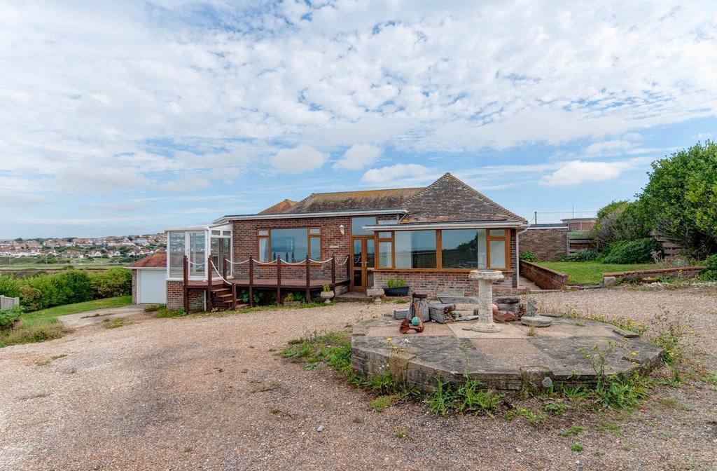 Marine Parade, Seaford, BN25 2QP 3 bed bungalow £599,950