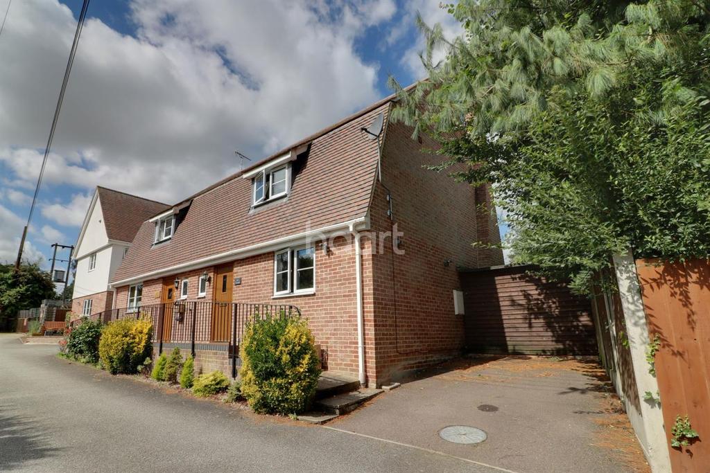 Wignall Street, Lawford, Manningtree, Essex 2 bed semidetached house £250,000