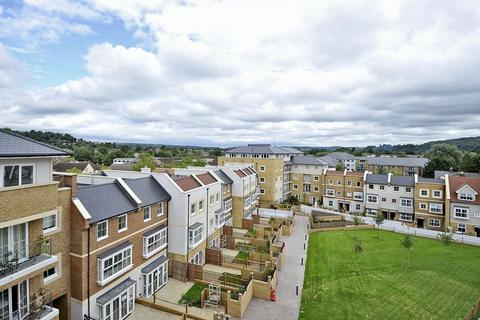 undefined, Flambard Way, Godalming GU7