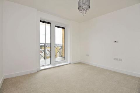 undefined, Flambard Way, Godalming GU7