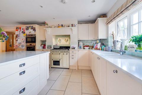 4 bedroom detached house for sale, Bookham