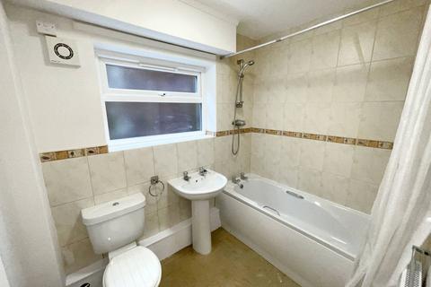 1 bedroom flat to rent, Clifton Crescent North, Clifton, Rotherham S65