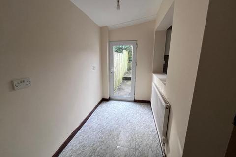 3 bedroom end of terrace house to rent, Richard Street, Manselton, Swansea. SA5 8PE