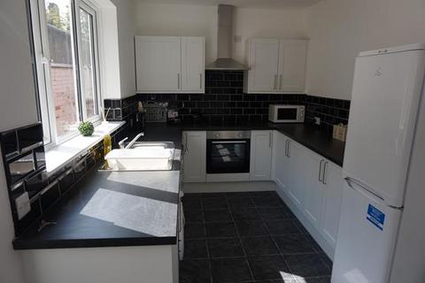 1 bedroom in a house share to rent, Room 3 @ 5 Derrington Ave, Crewe, CW2 7JB