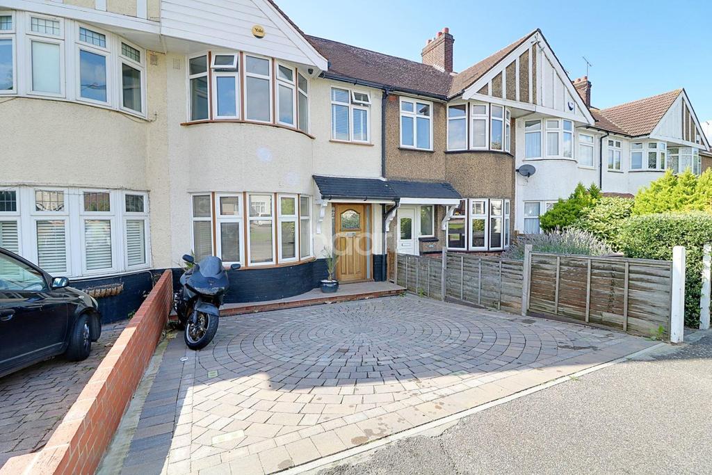 Waltham Way, Chingford 3 bed terraced house £450,000