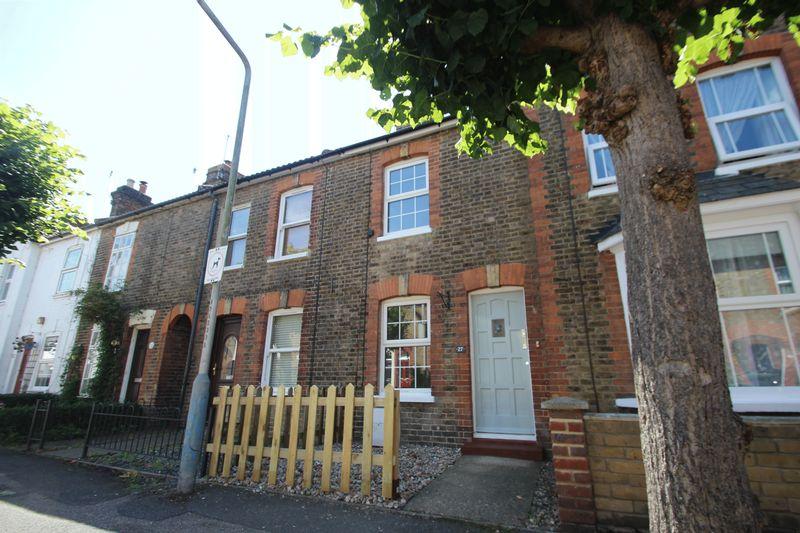 Danvers Road, Tonbridge 2 bed terraced house £280,000