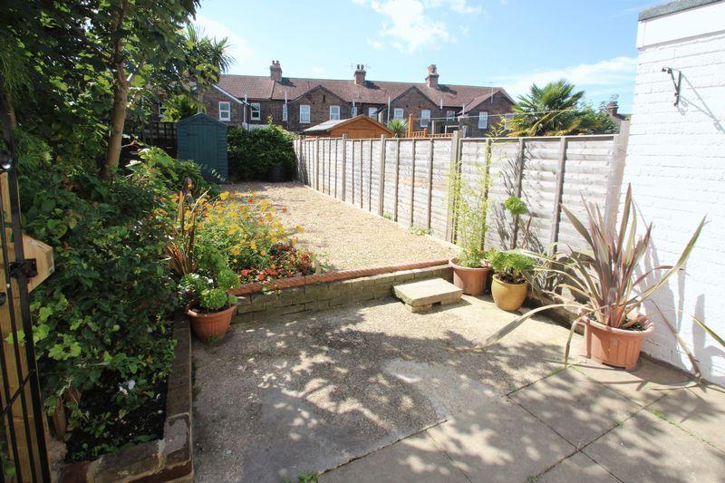 Danvers Road, Tonbridge 2 bed terraced house £280,000