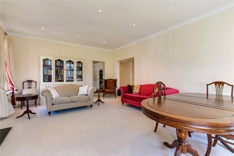 undefined, Harrington Gardens, South Kensington, London