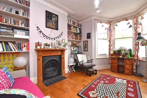2 bedroom flat to rent - Ackroyd Road, SE23