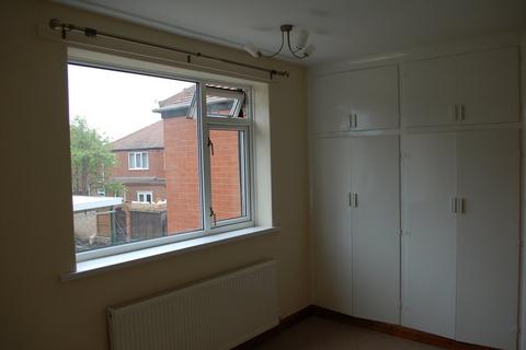 2 bedroom semi-detached house to rent, Ledbury Road, Smithies