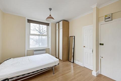 undefined, Sheen Road, TW9