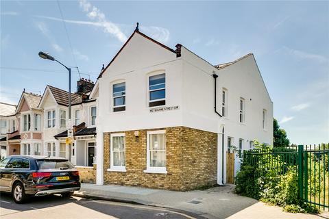 2 bedroom flat for sale, Weybourne Street, London