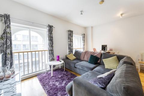 2 bedroom apartment to rent, Royal Parade, Clifton