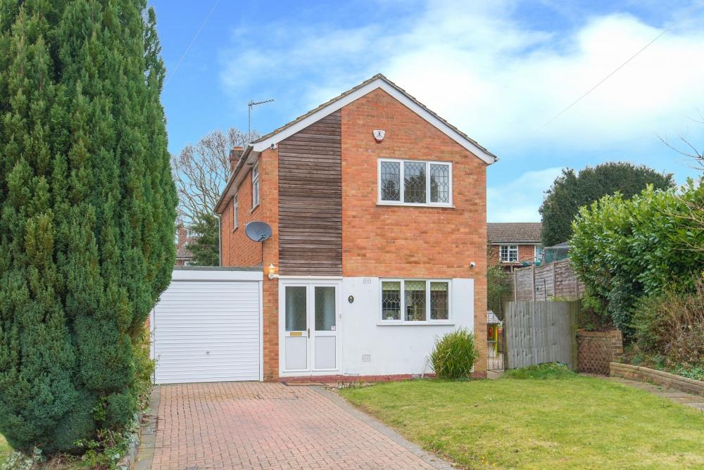 Joiners Way, Chalfont St Peter, Gerrards Cross, SL9 3 bed detached