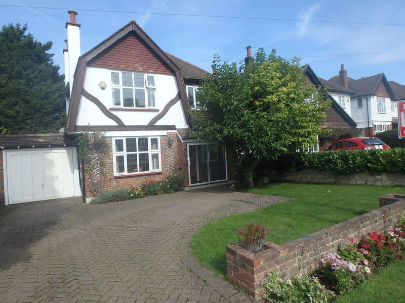 Pine Hill, Epsom 3 bed detached house £775,000