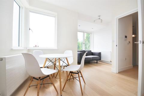 1 bedroom flat to rent, Grove Place, Acton Central W3 6AS