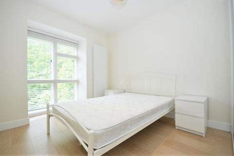 1 bedroom flat to rent, Grove Place, Acton Central W3 6AS