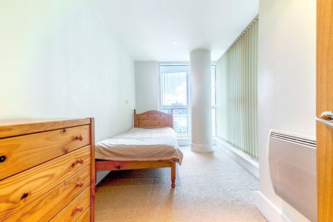 2 bedroom apartment to rent, Jellicoe House, 4. St George Wharf, SW8