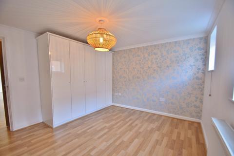 2 bedroom flat to rent, Hyde (Winchester)