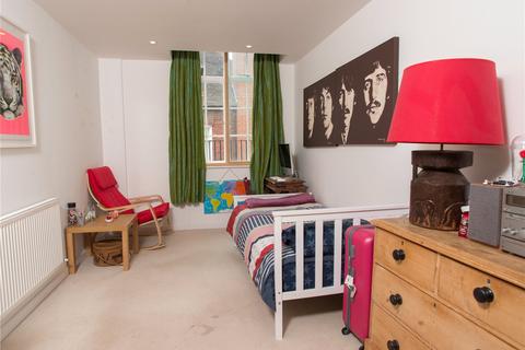 2 bedroom apartment to rent, Stour Street, Canterbury, CT1