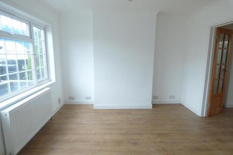 3 bedroom semi-detached house to rent, Dunstable Road, Luton, Bedfordshire, LU4 0HW