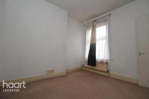 2 bedroom terraced house to rent, Dartford Road, Leicester