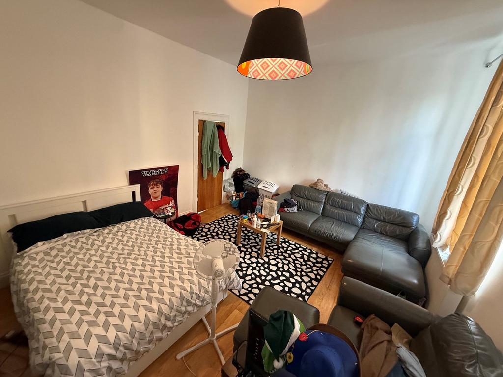 Apartment in London - View 2