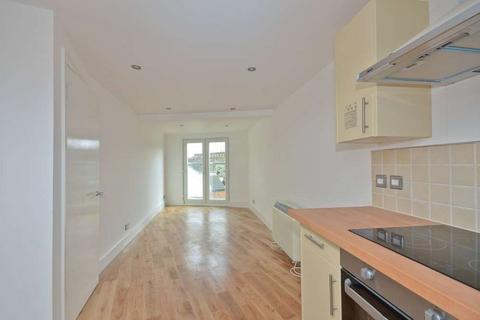 1 bedroom apartment to rent, Stillness Road