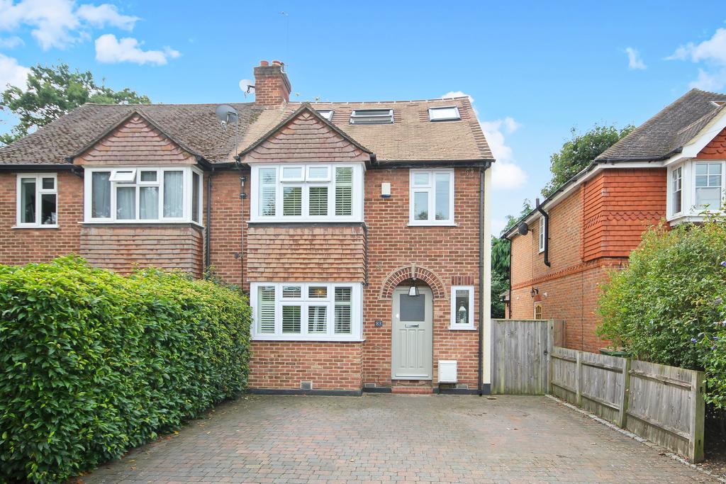 Westcar Lane, HERSHAM, WALTON ON THAMES KT12 4 bed semidetached house £749,500