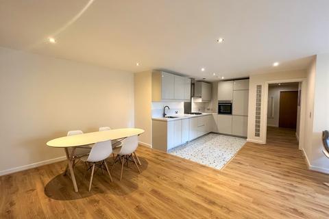 3 bedroom apartment to rent, Regents Quay, Brewery Wharf