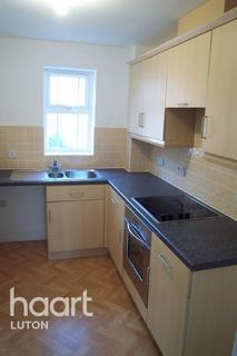 1 bedroom apartment to rent, Green Dragon Court, Luton