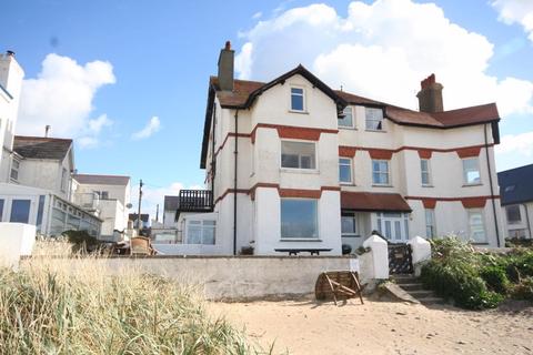 4 bedroom apartment for sale, Rhosneigr Beach Front, Isle of Anglesey