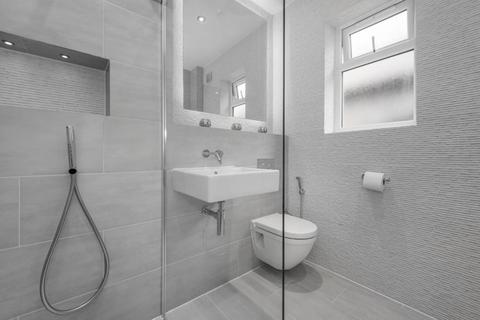 3 bedroom apartment to rent, Teignmouth Road, Willesden, NW2
