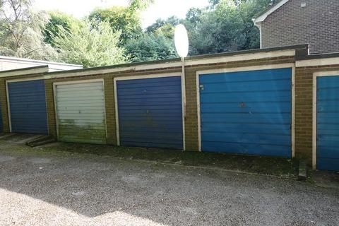 Garage to rent, Fairview Close, Hythe, Southampton