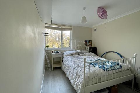 2 bedroom flat to rent, Ford Court, Beaulieu Road