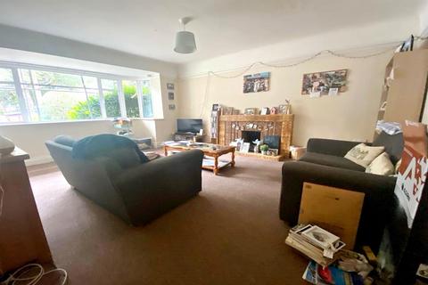 3 bedroom flat to rent, Bournemouth