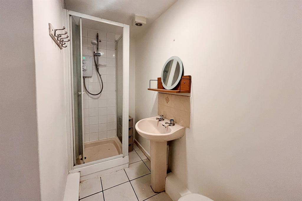 Apartment in Bournemouth, Lansdowne - View 5