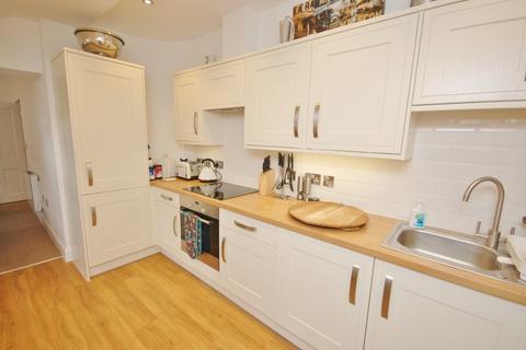 2 bedroom flat to rent, Winchester City Centre