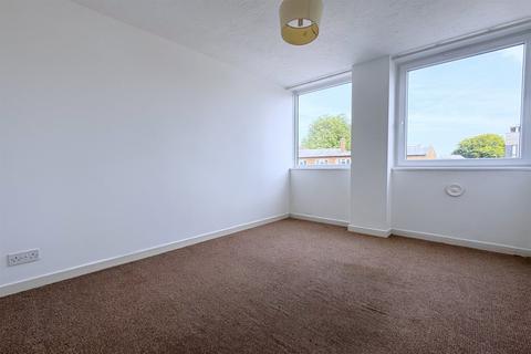 2 bedroom flat to rent, Winchester City Centre