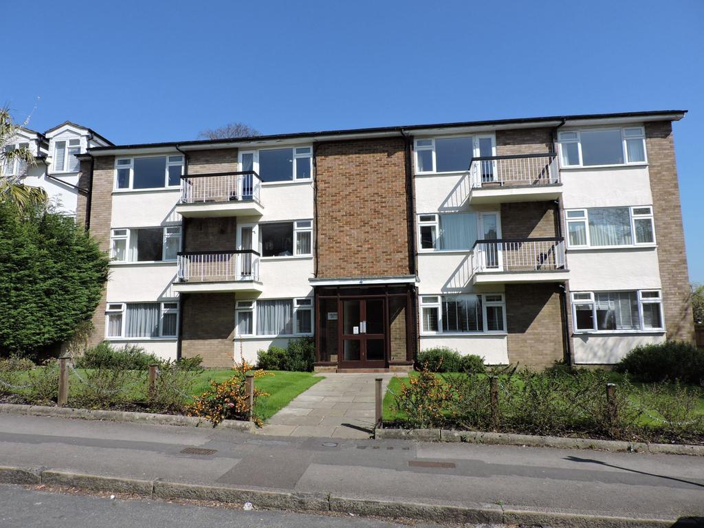 Darlaston Road Wimbledon 2 bed apartment to rent £1,700 pcm (£392 pw)