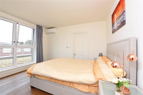 2 bedroom penthouse to rent, Oakhill Road, Putney, London, SW15