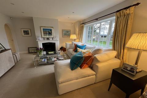 4 bedroom detached house to rent, Monk Sherborne, Hampshire