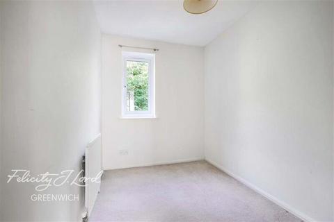 2 bedroom flat to rent, Crosslet Vale, SE10