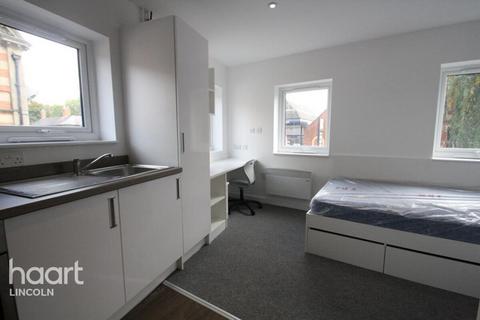 Studio to rent, High Street, Lincoln