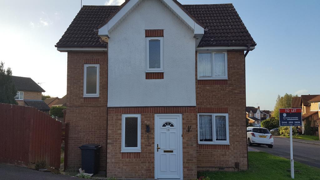 Hollowtree Road, Hamilton, Leicester, Leicestershire, LE5 1TH 3 bed
