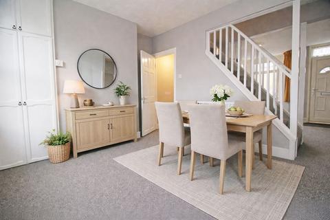 2 bedroom terraced house to rent, Seymour Road, Chatham