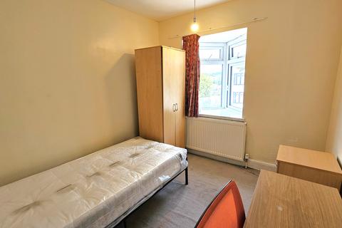 undefined, Southfields, Hendon NW4
