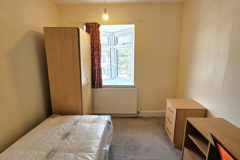undefined, Southfields, Hendon NW4