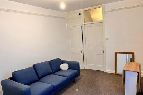 2 bedroom ground floor flat to rent, Ground Floor Flat, Pantygwydr Road, Uplands, Swansea. SA2 0JB